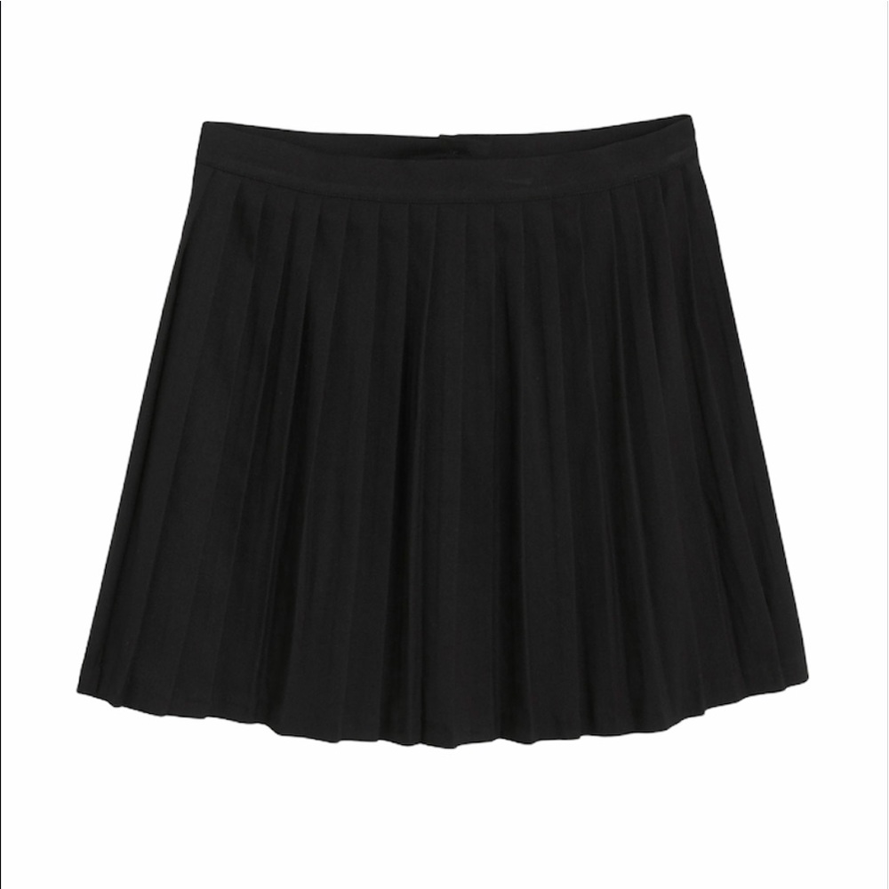 Monki Pleated Mini Skirt in Black